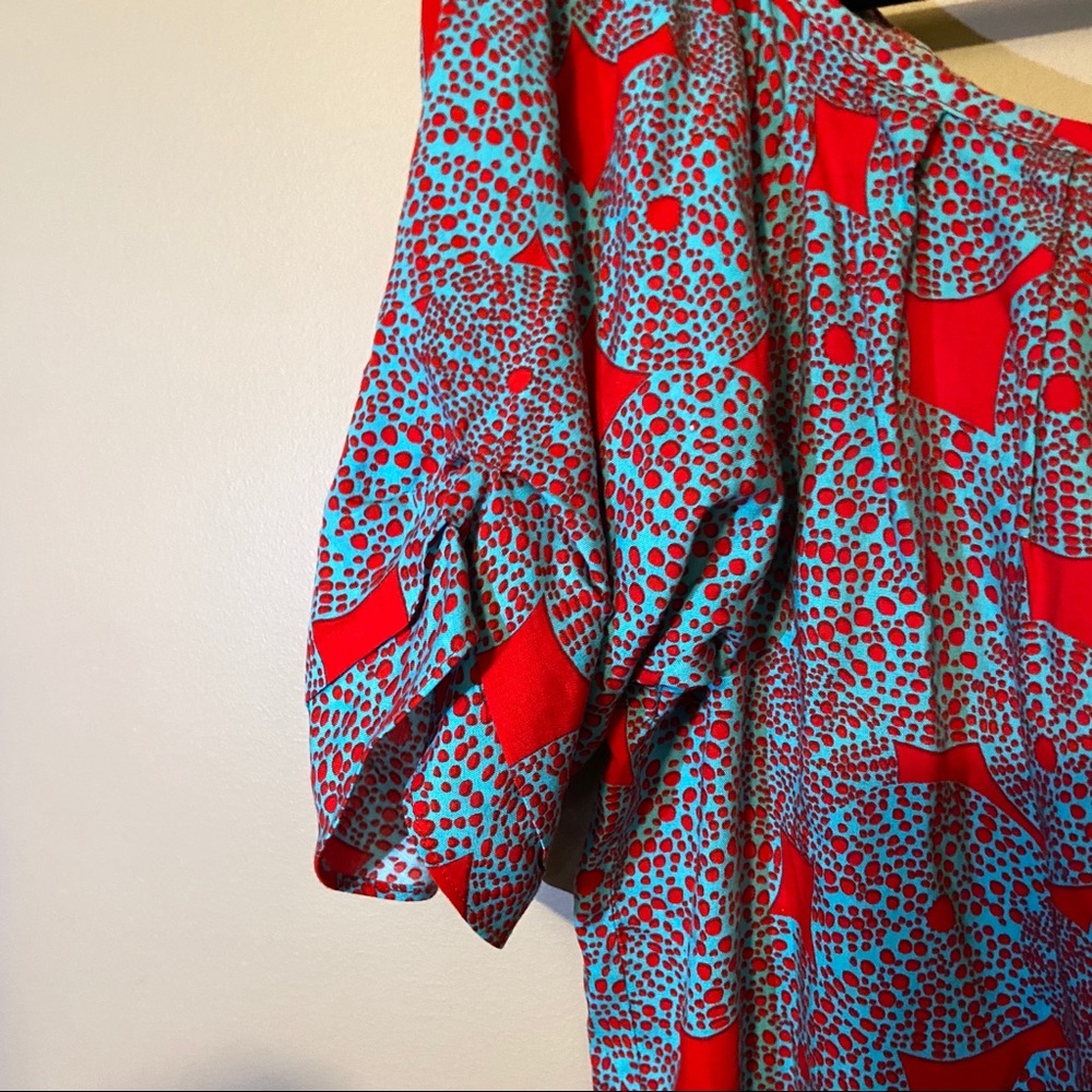 🌻2/$20 Flowy Red and Teal Printed Escapada Shirt